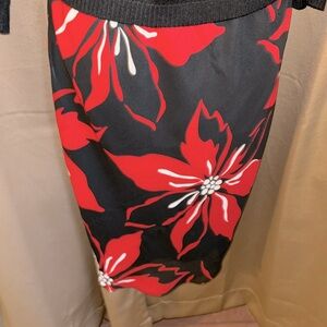 Hillary & Hanson size S floral print black/white/red pull on skirt